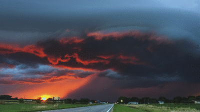 1425121475224 - تصاویر متحرک از طوفانهای بزرگ و زیبا