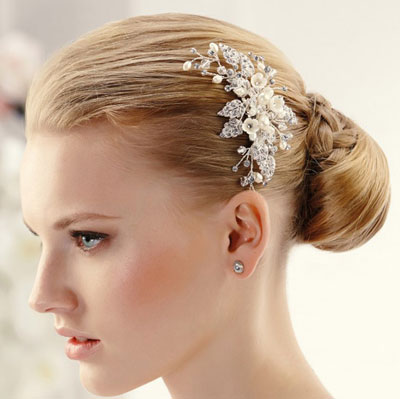 1428187024582 - مدل هایی ساده و زیبا از گل سرهای عروس