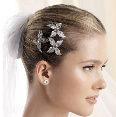 1428187204061 - مدل هایی ساده و زیبا از گل سرهای عروس